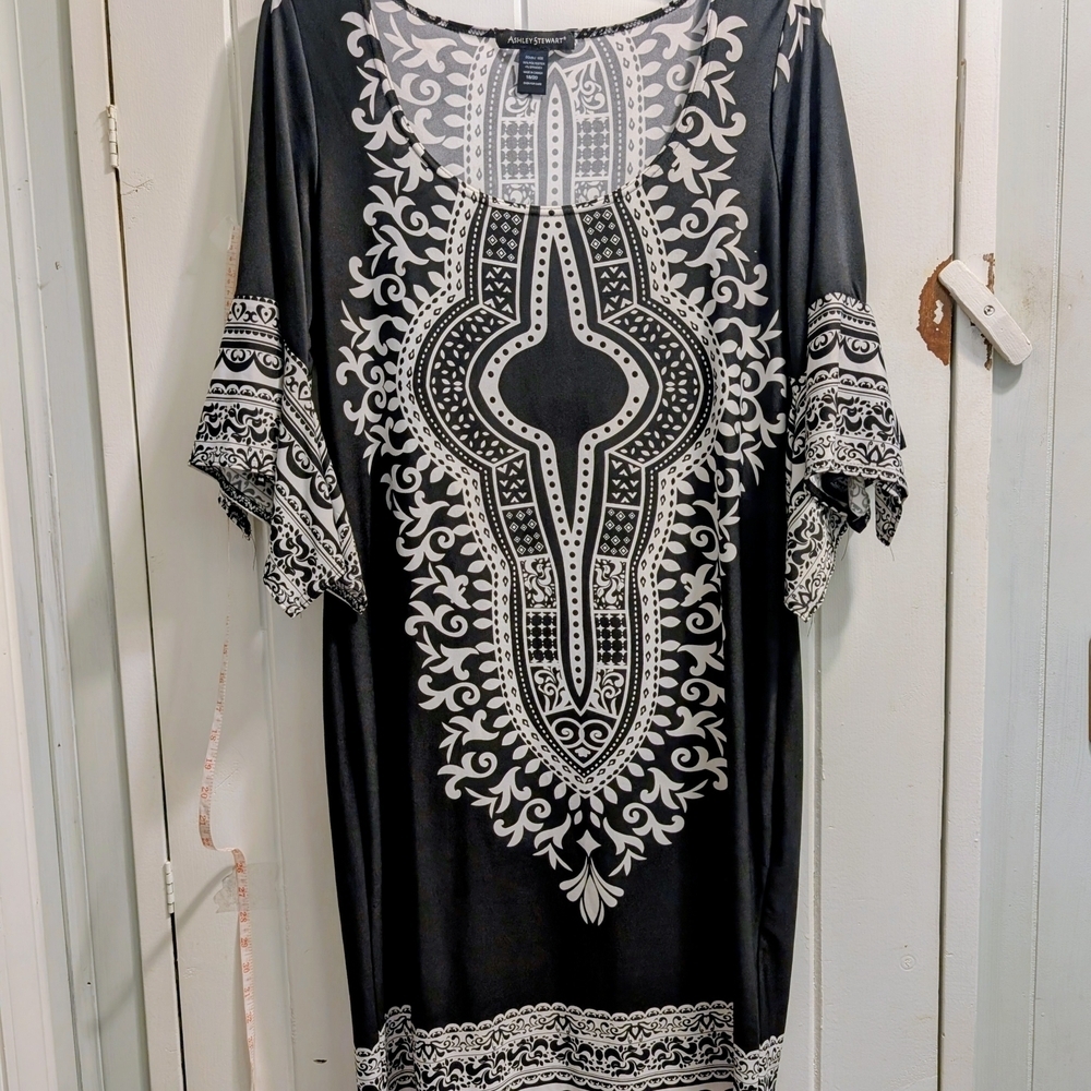 Ashley Stewart NWOT Size 18/20 Elegant Black and White Patterned Dress